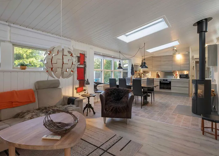 Close To The And Forest And Semesterbostad Ebeltoft